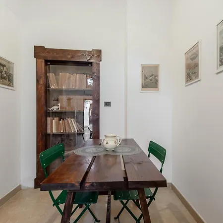Guesthost - Palazzo Rolli La Stanza Della Libreria